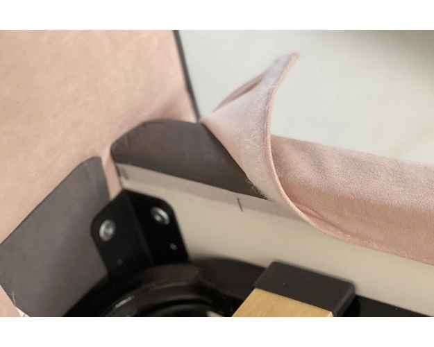 Кровать с основанием 900 Лео нежно-розовый / графит (велюр)